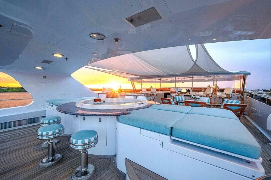 2000 Christensen Raised Pilothouse MY