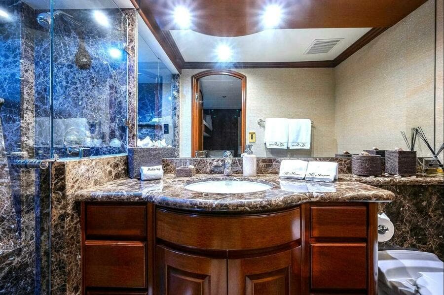 2000 Christensen Raised Pilothouse MY