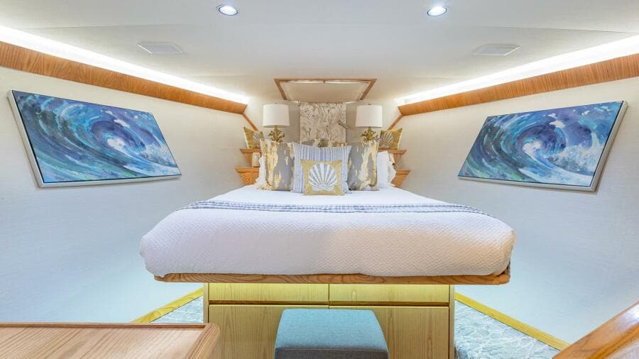 1997 Broward Raised Pilothouse