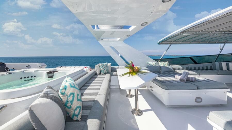 1997 Broward Raised Pilothouse