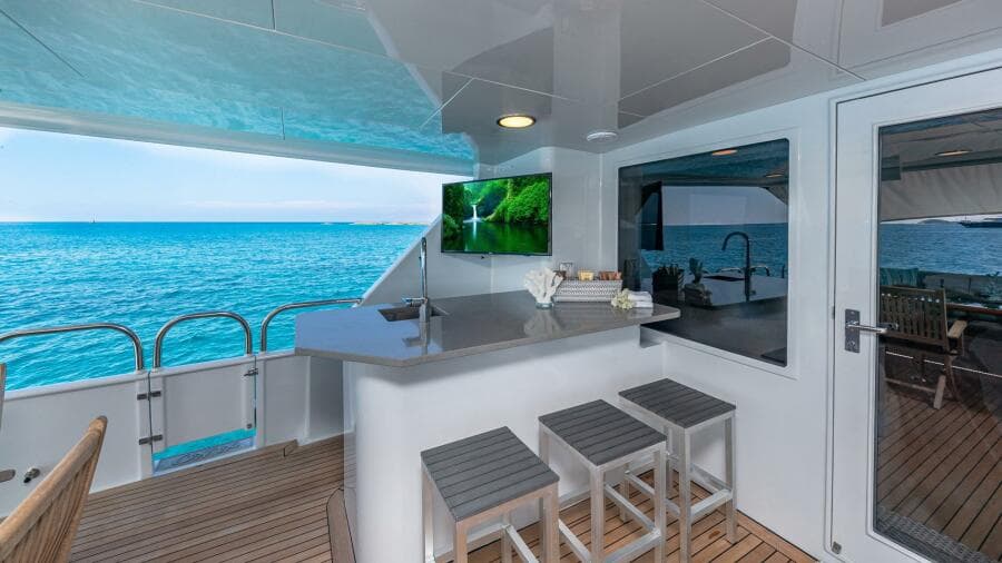 1997 Broward Raised Pilothouse