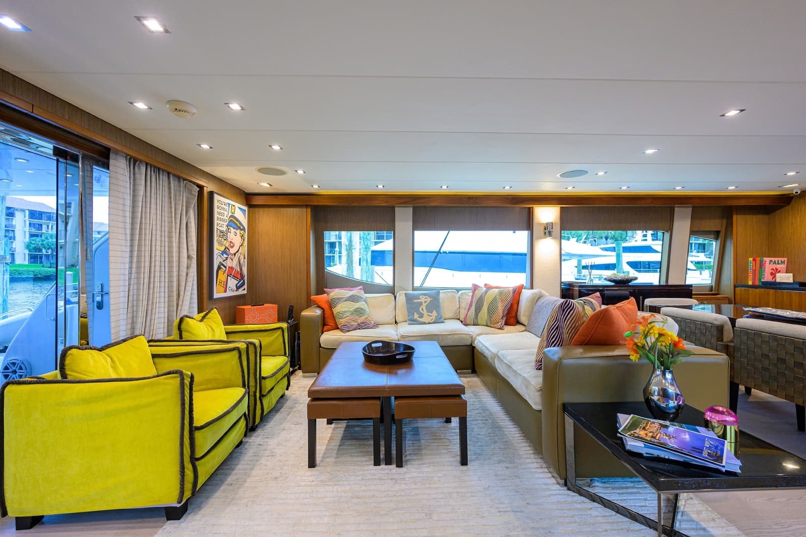 2013 Hatteras 80 Motor Yacht