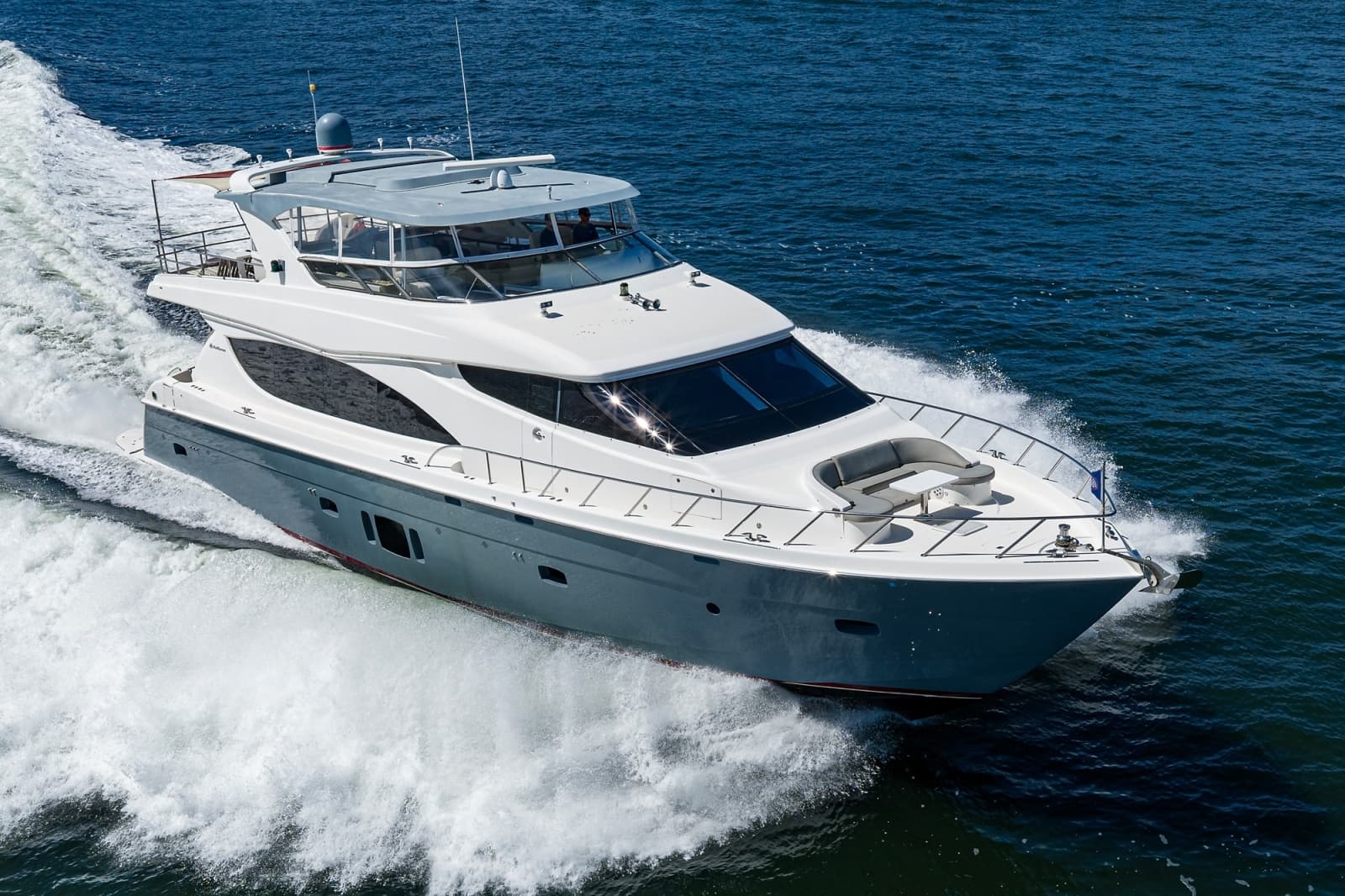 2013 Hatteras 80 Motor Yacht