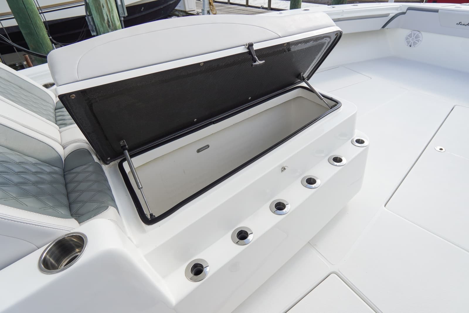 2022 Sea Hunter 41 CTS
