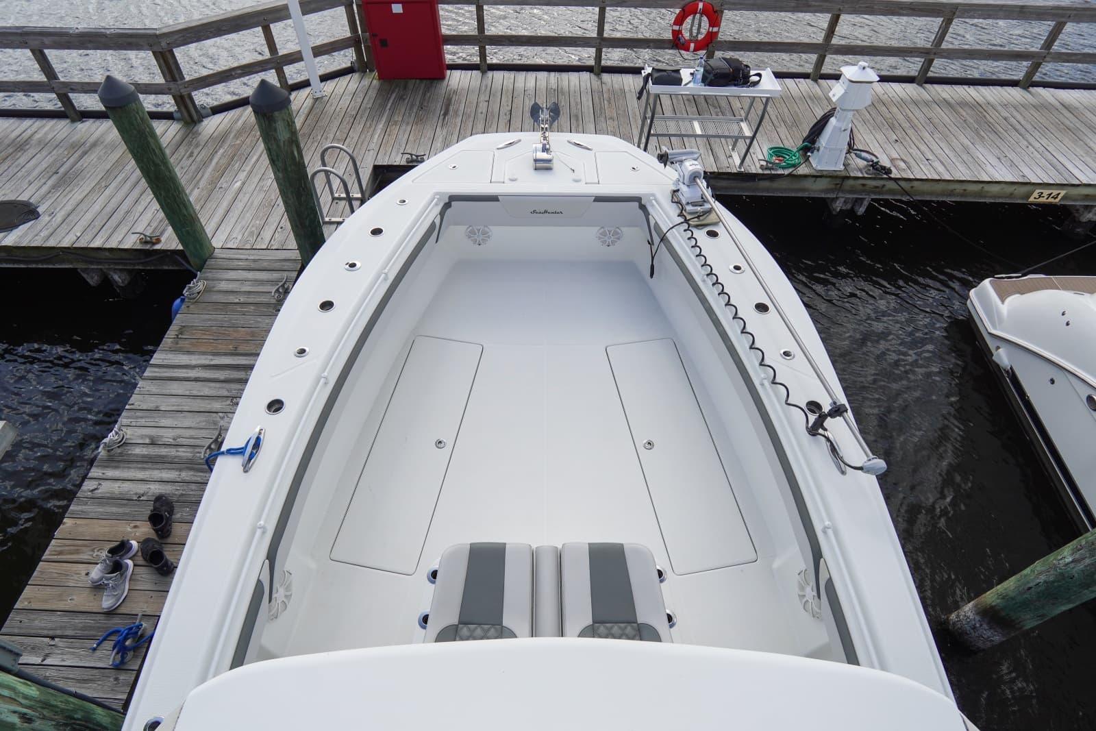 2022 Sea Hunter 41 CTS
