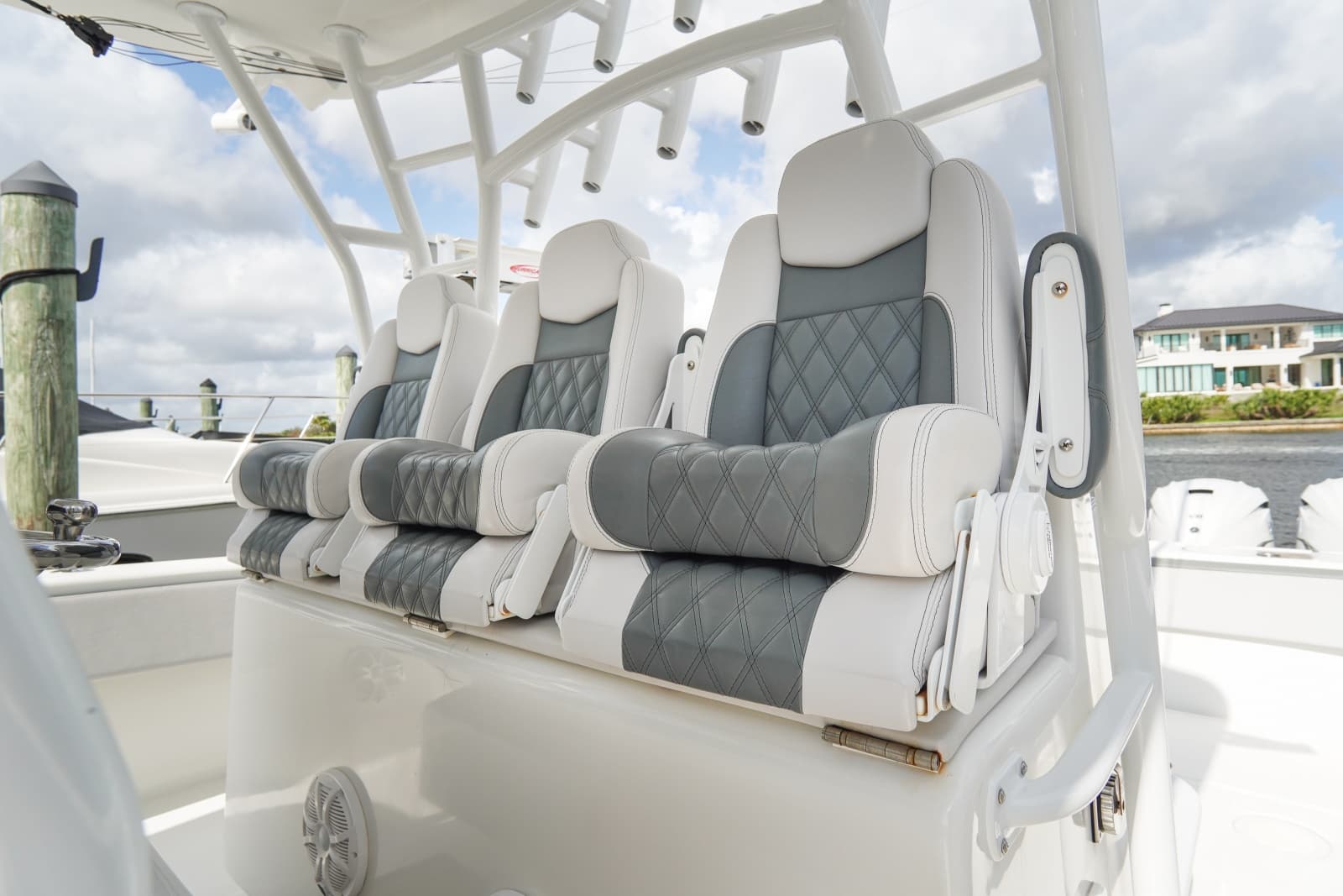 2022 Sea Hunter 41 CTS