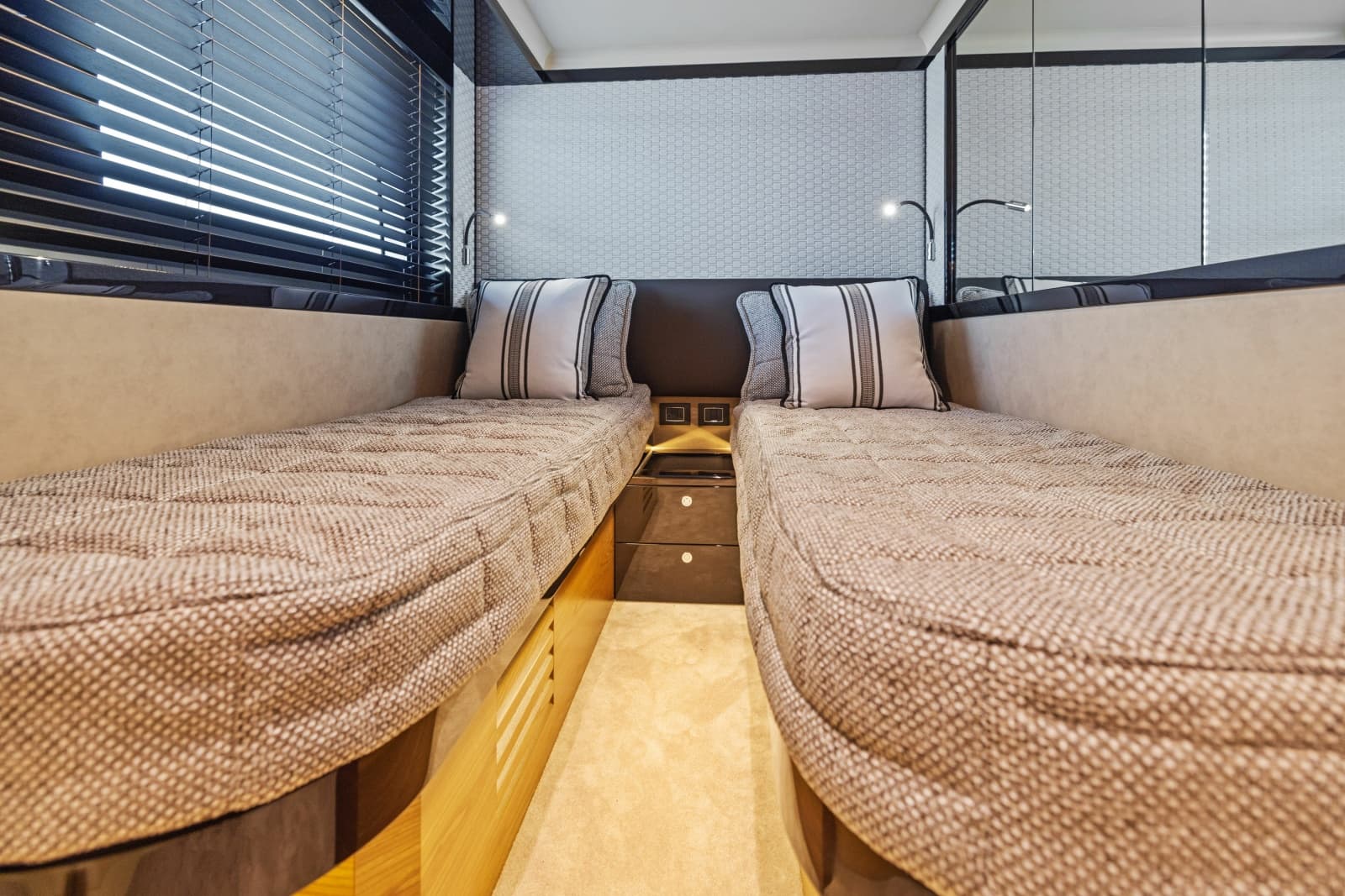 2024 Absolute Navetta 64