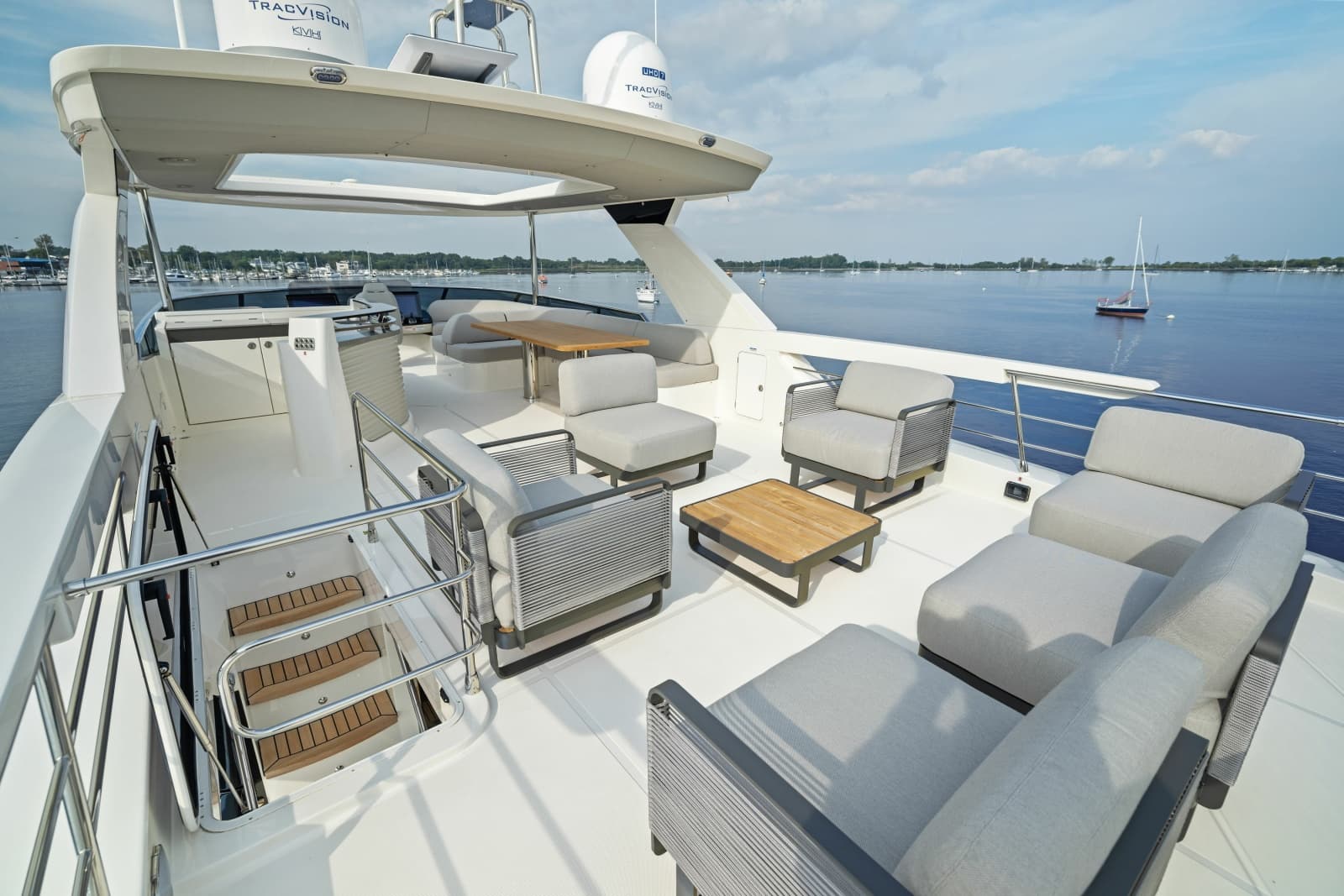 2024 Absolute Navetta 64