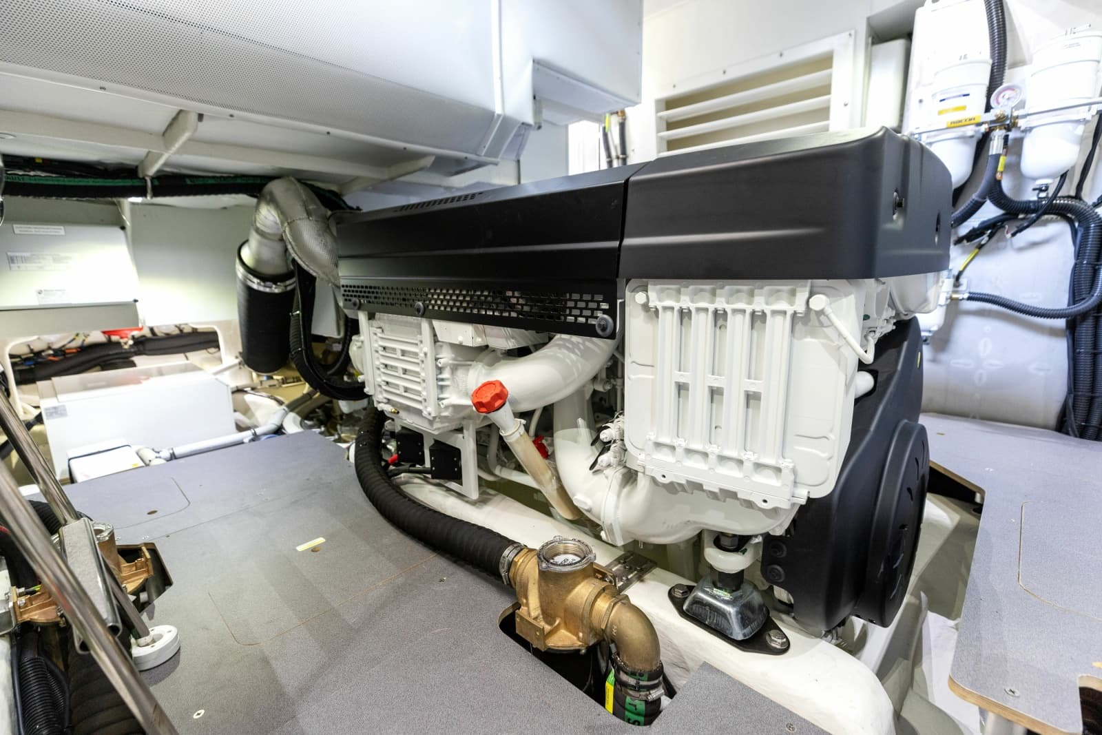 2024 Absolute Navetta 64