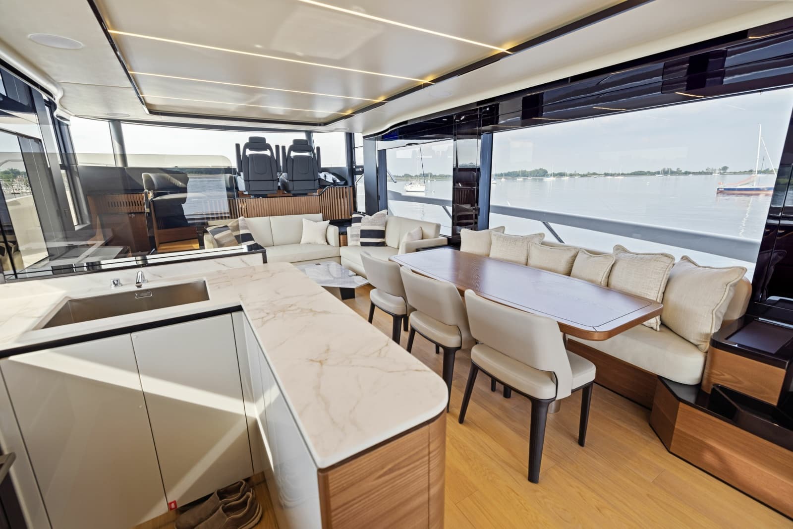 2024 Absolute Navetta 64