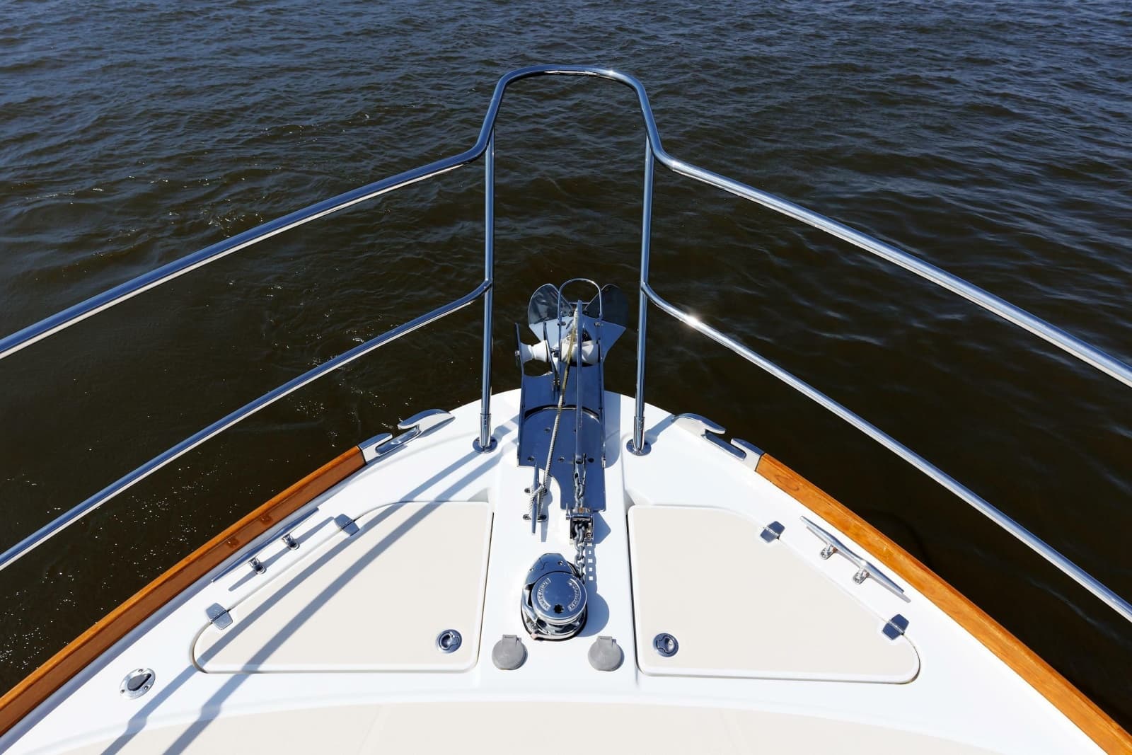 2016 Sabre 42 Fly Bridge Sedan