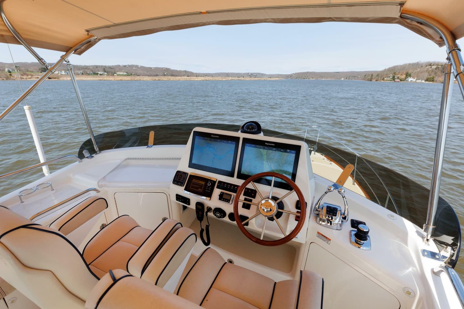 2016 Sabre 42 Fly Bridge Sedan