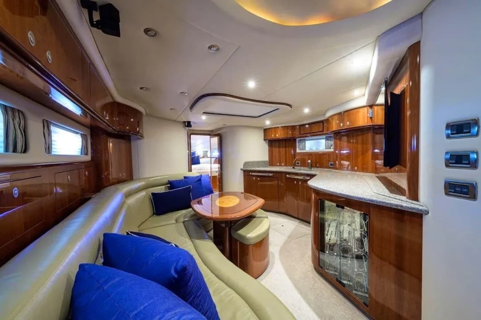 2004 Sea Ray 550 Sundancer