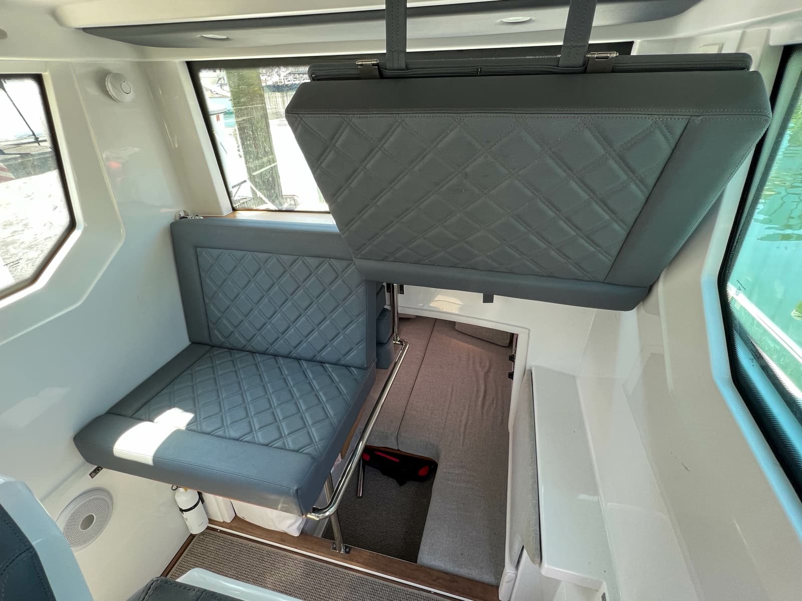 2020 Axopar 28 Cabin