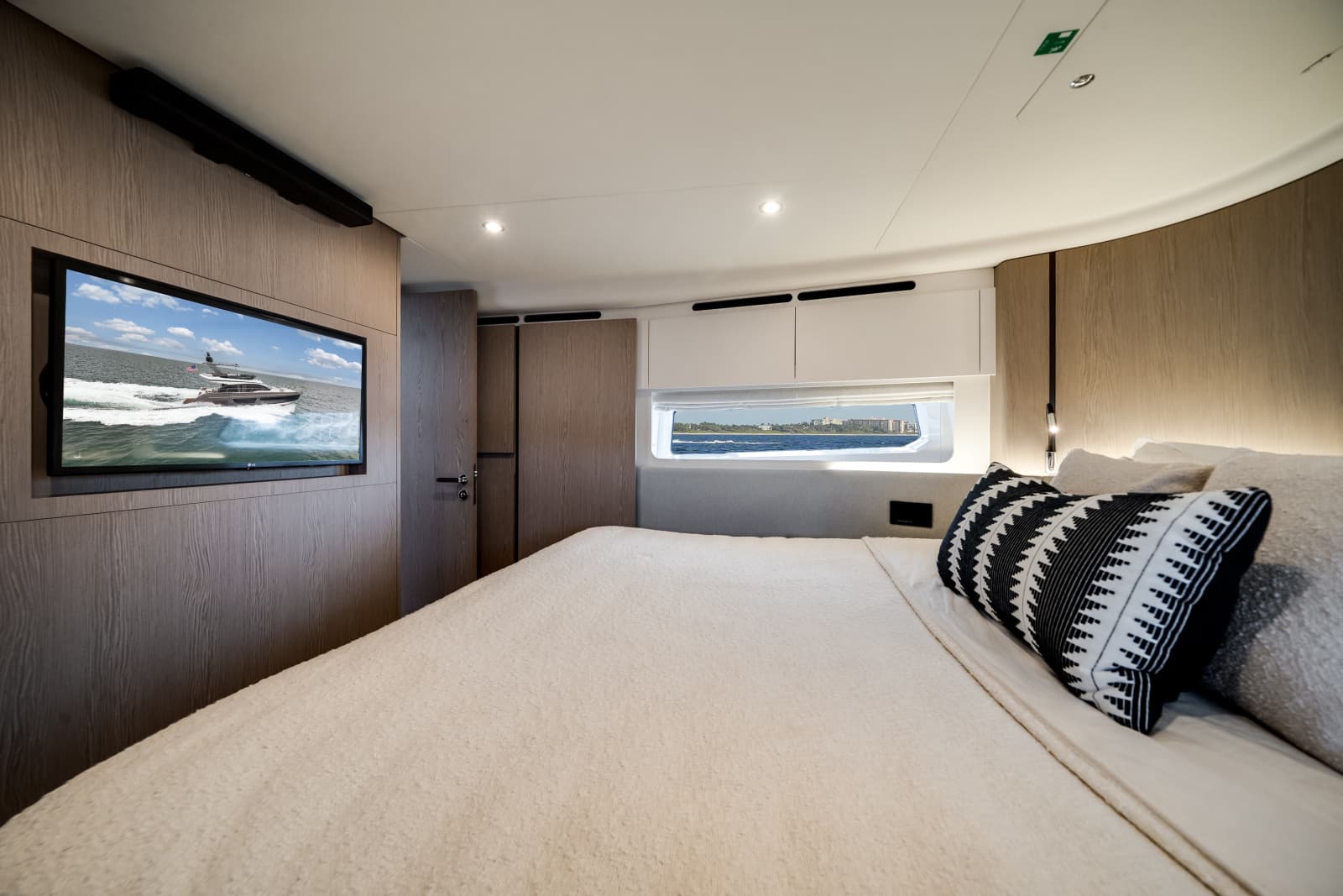 2023 Azimut 53 FLY
