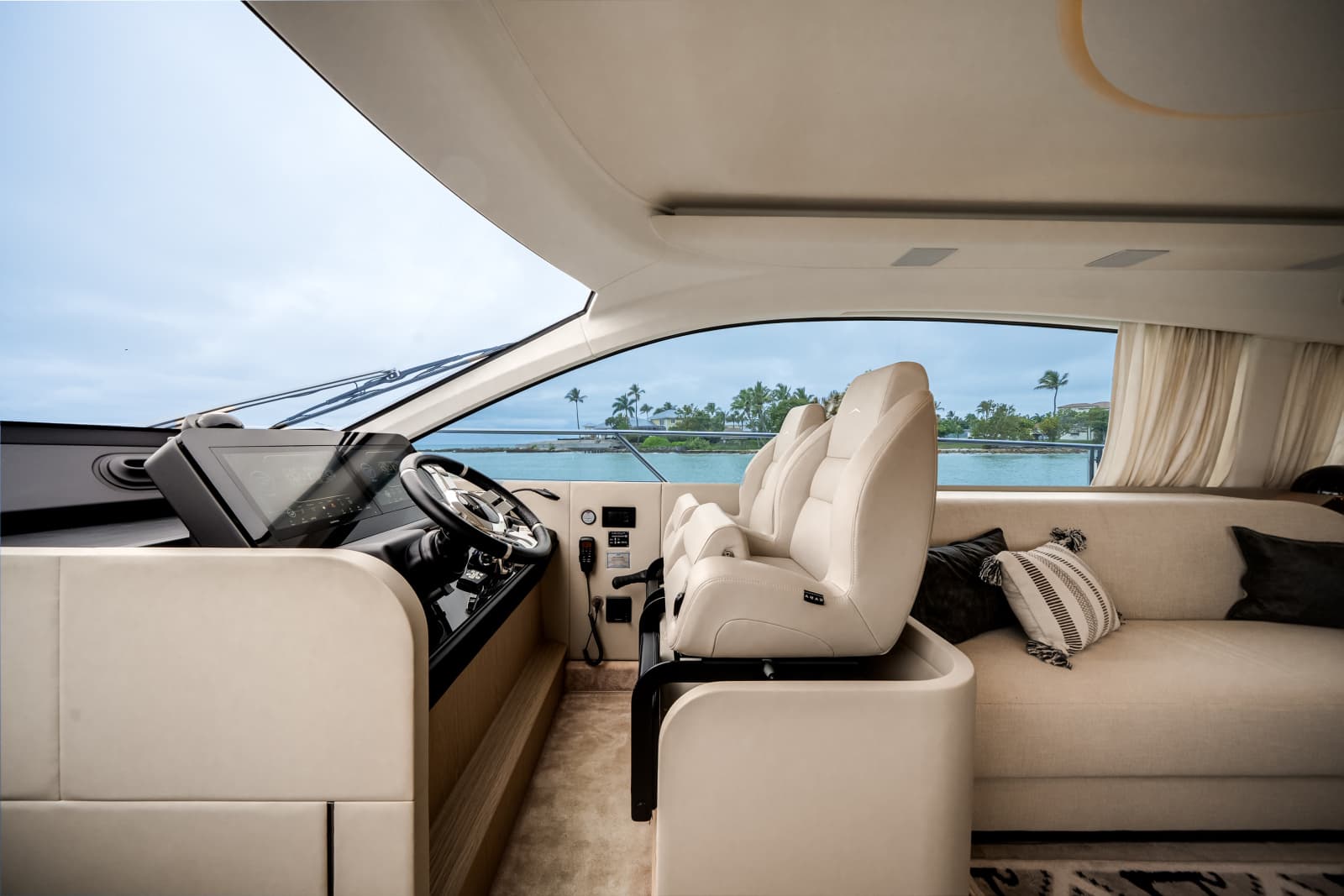 2023 Azimut 53 FLY
