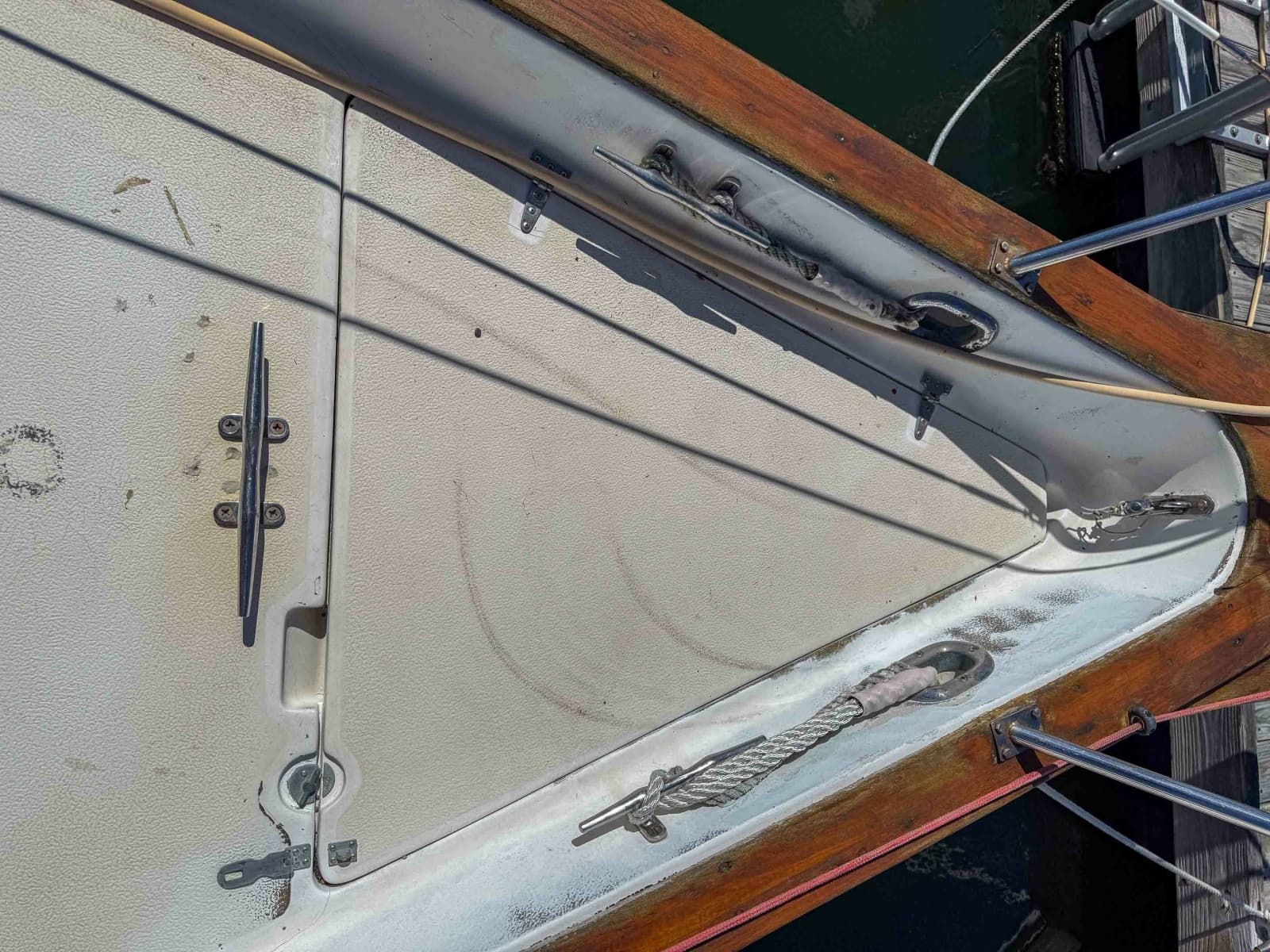Bow locker closed
