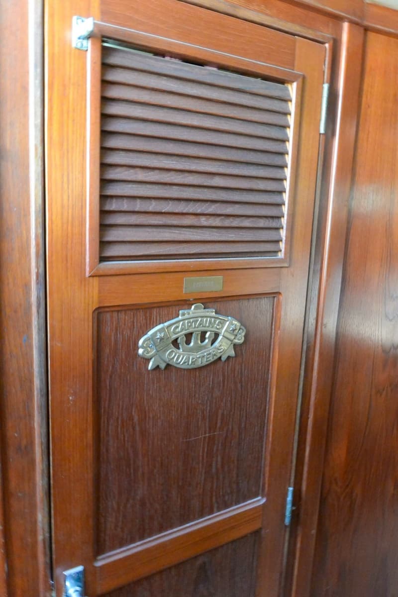 Private berth door