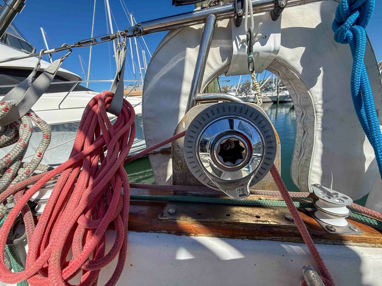 Primary winch 