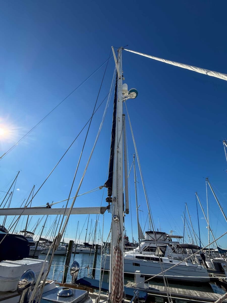Mast and boom 