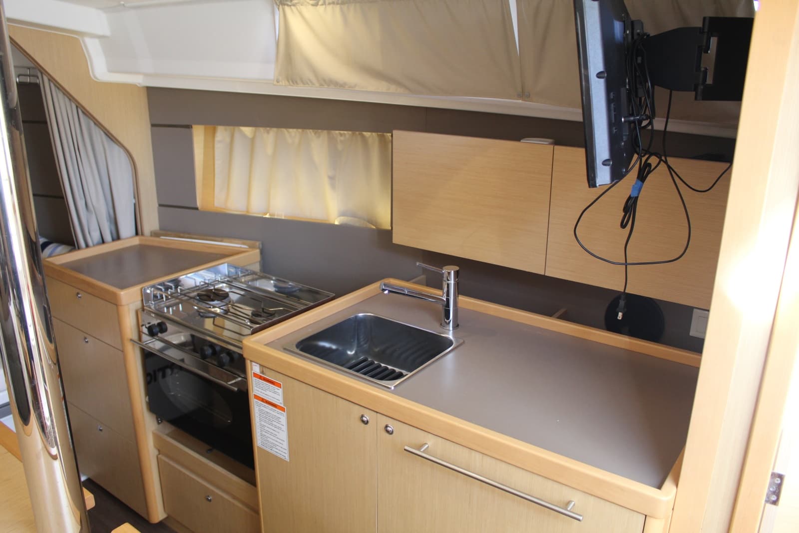 2016 Beneteau 35 Oceanis