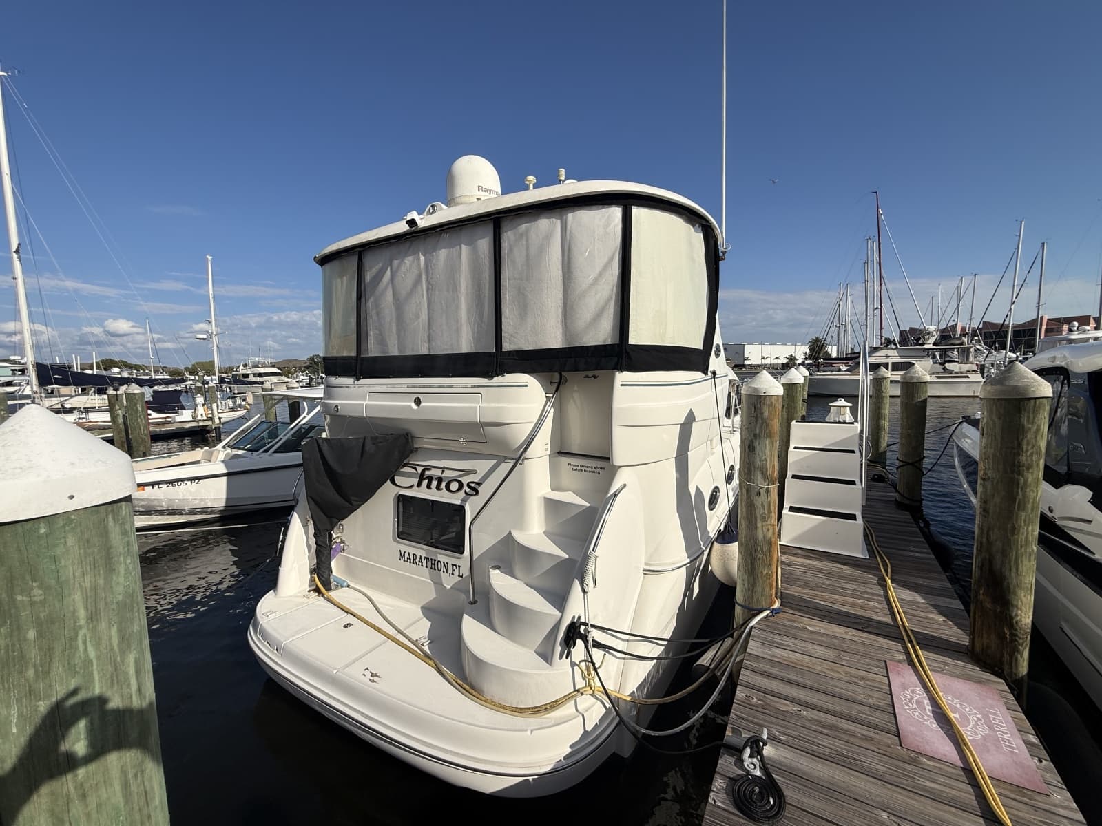 2004 Sea Ray 390 Motor Yacht