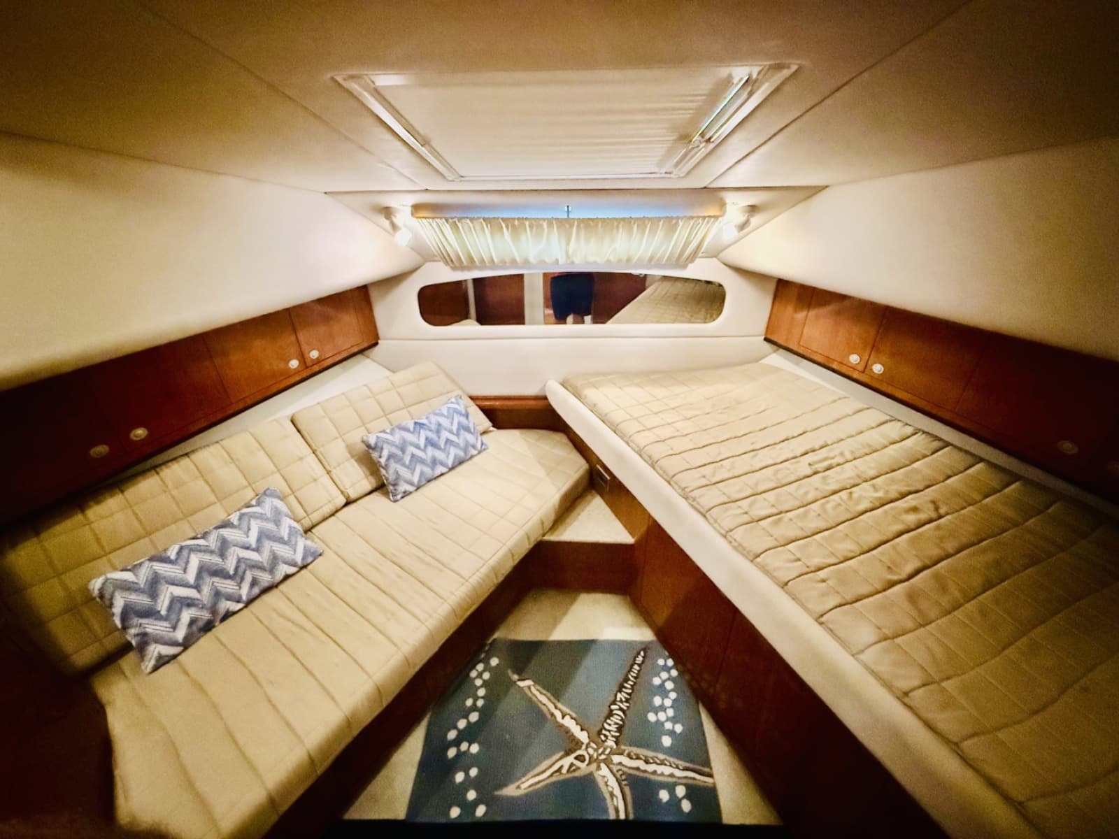 2004 Sea Ray 390 Motor Yacht