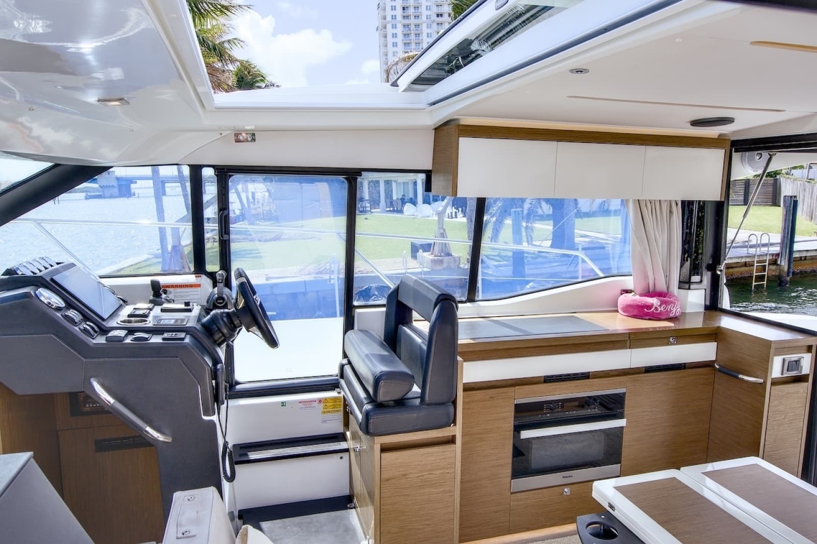 2020 Jeanneau NC37
