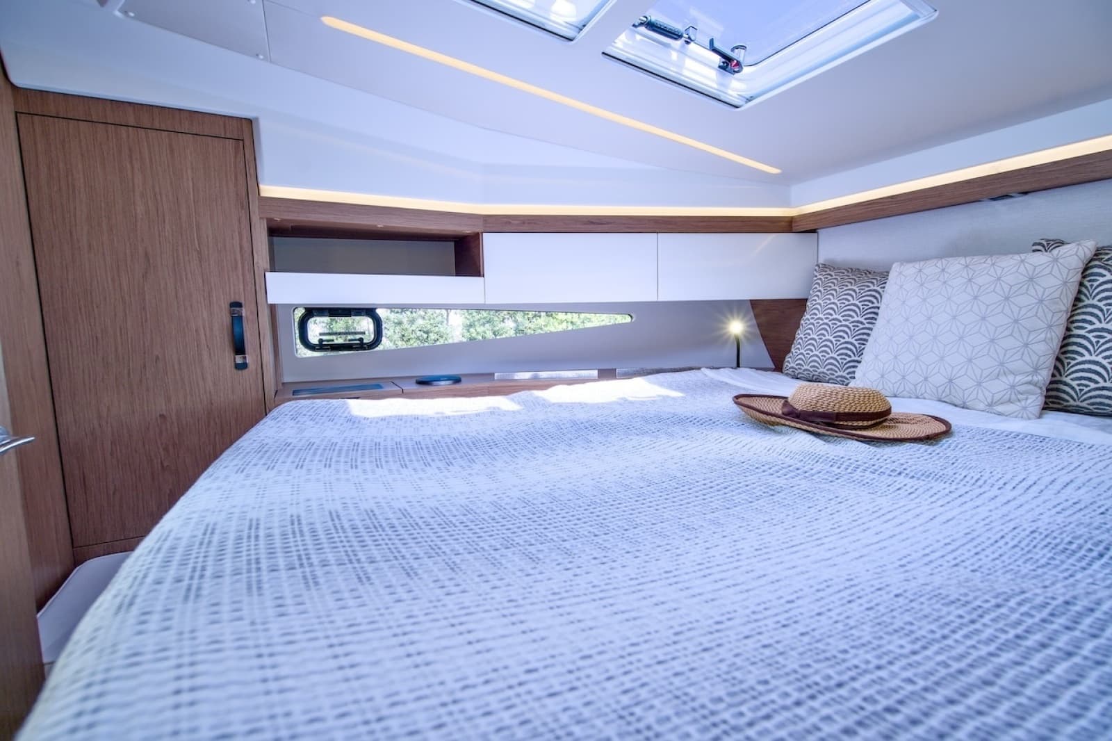 2020 Jeanneau NC37