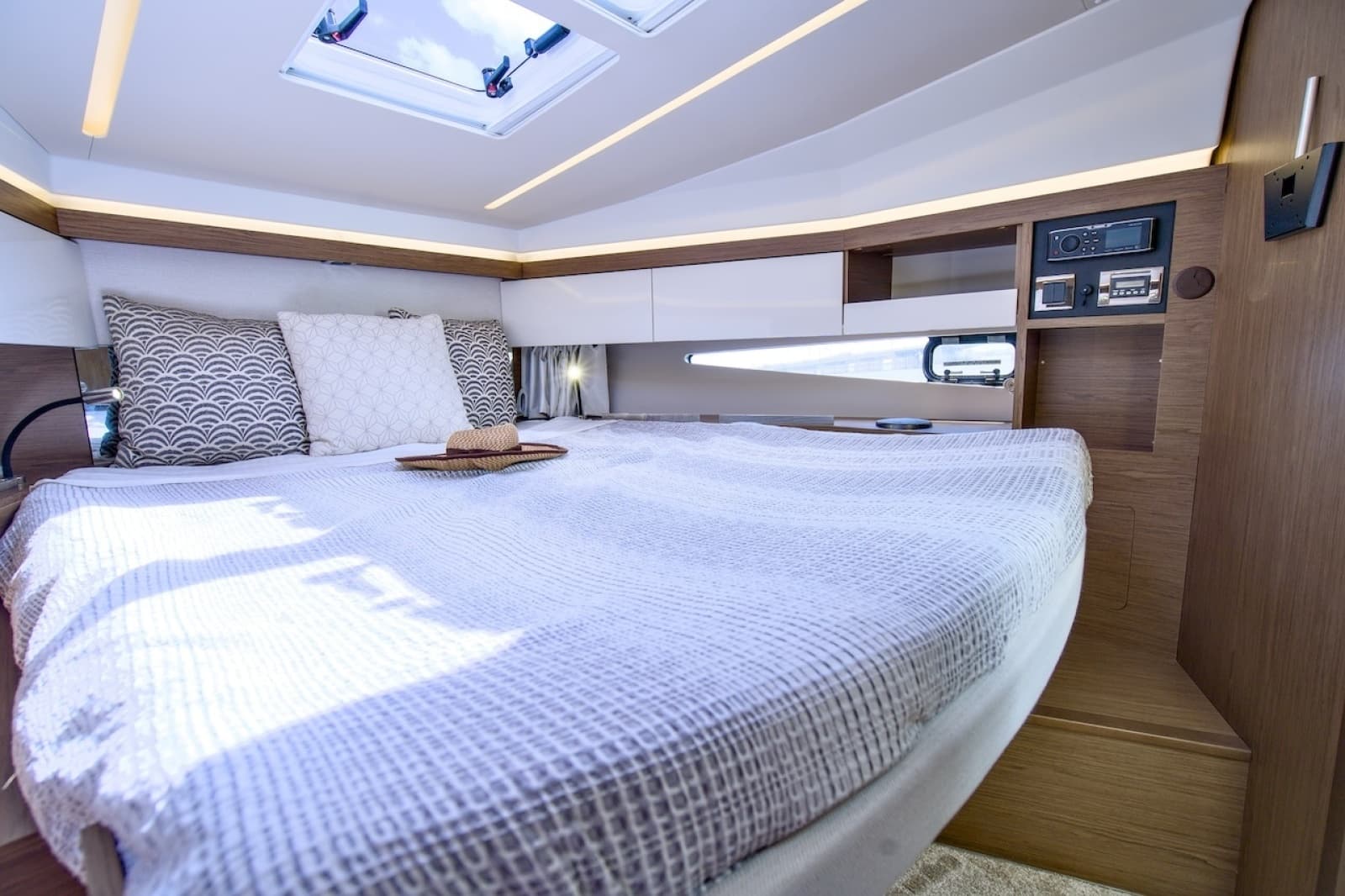 2020 Jeanneau NC37