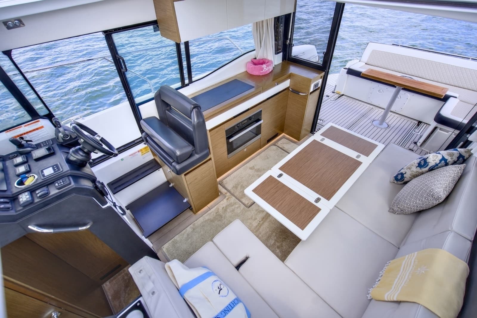 2020 Jeanneau NC37