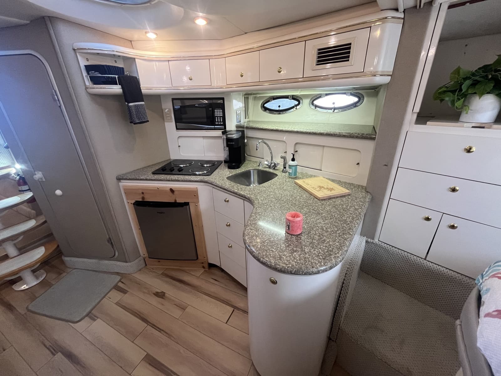 1999 Maxum 4100 SCR