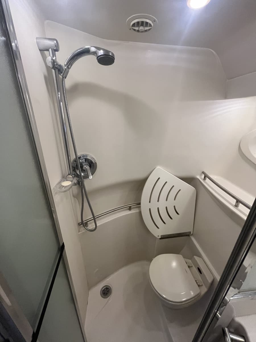 1999 Maxum 4100 SCR