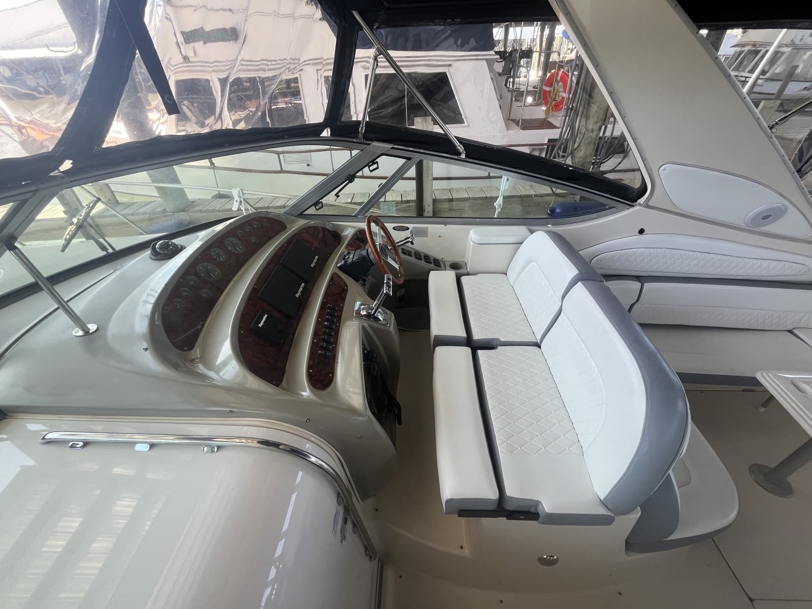 1999 Maxum 4100 SCR