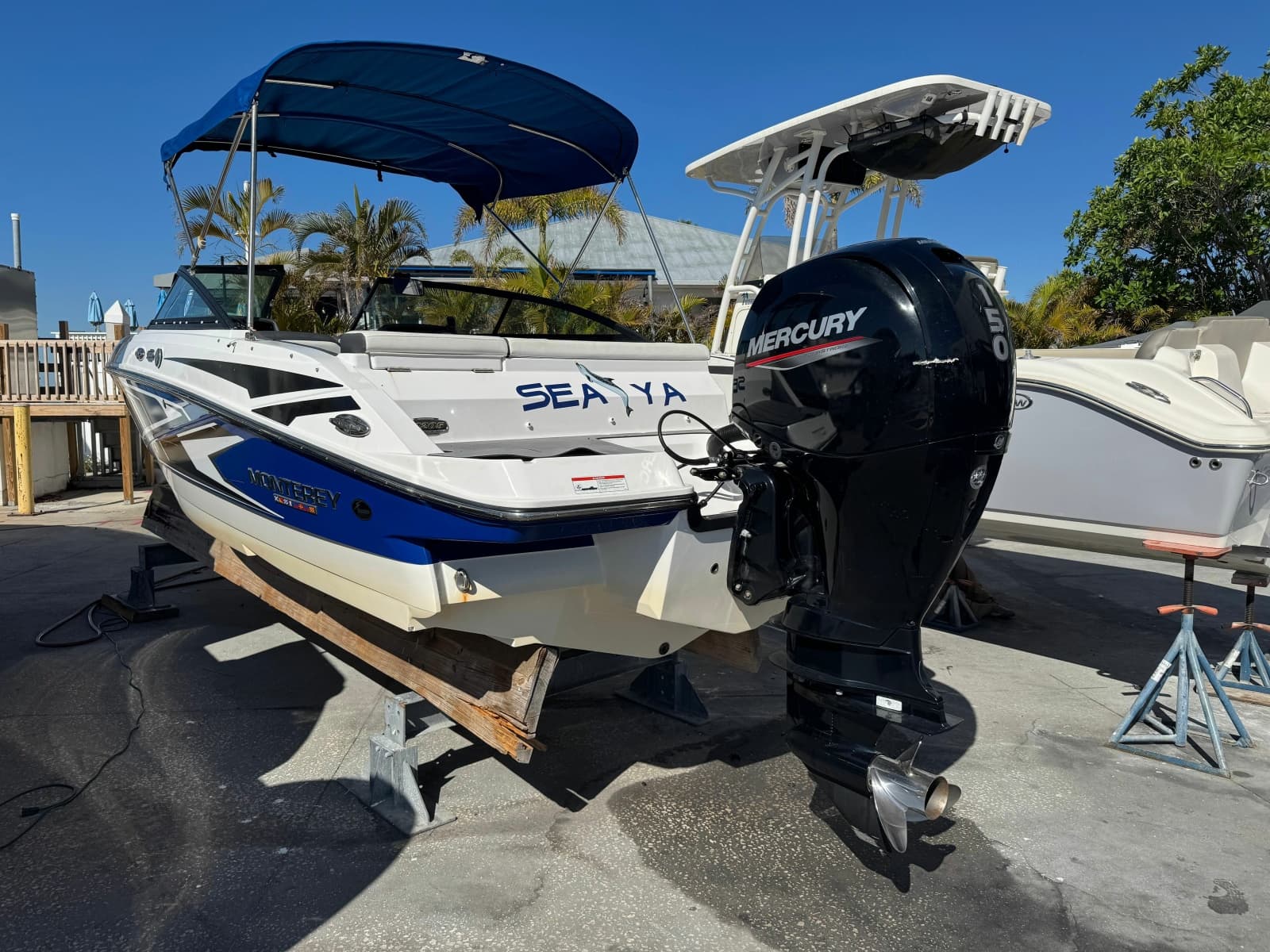 2020 Monterey M-205