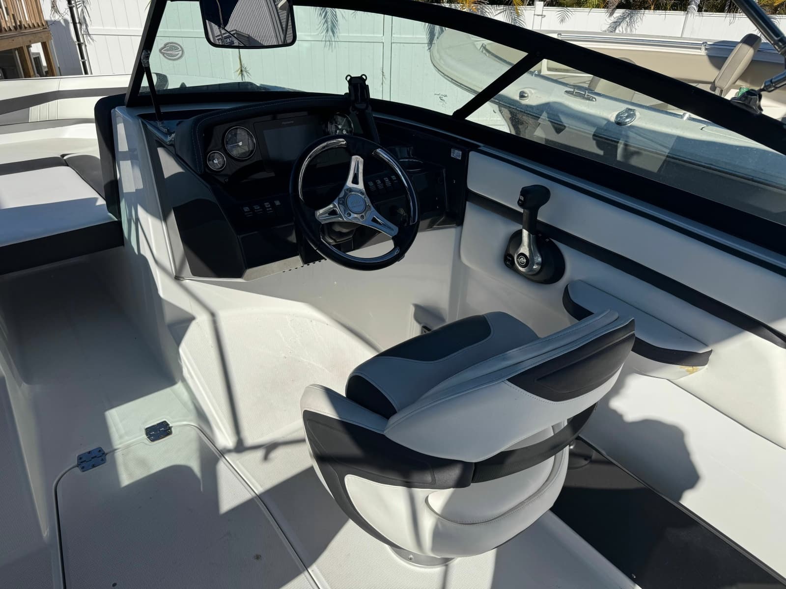 2020 Monterey M-205