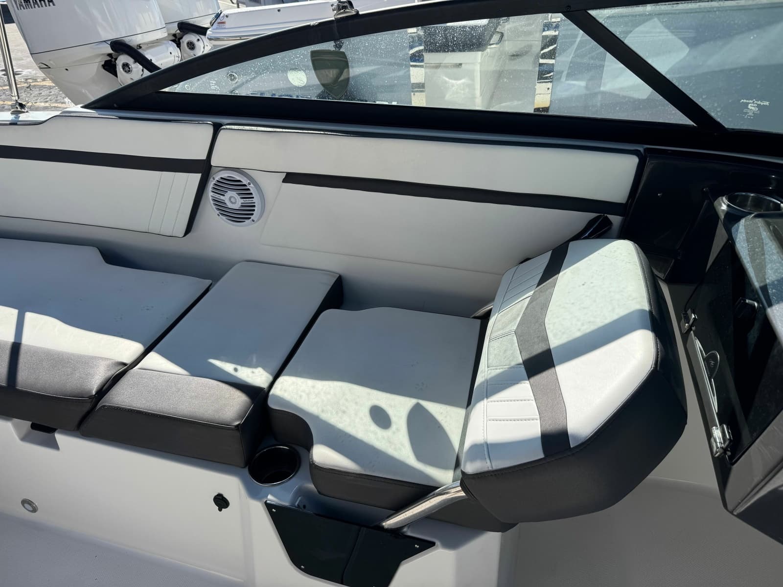2020 Monterey M-205