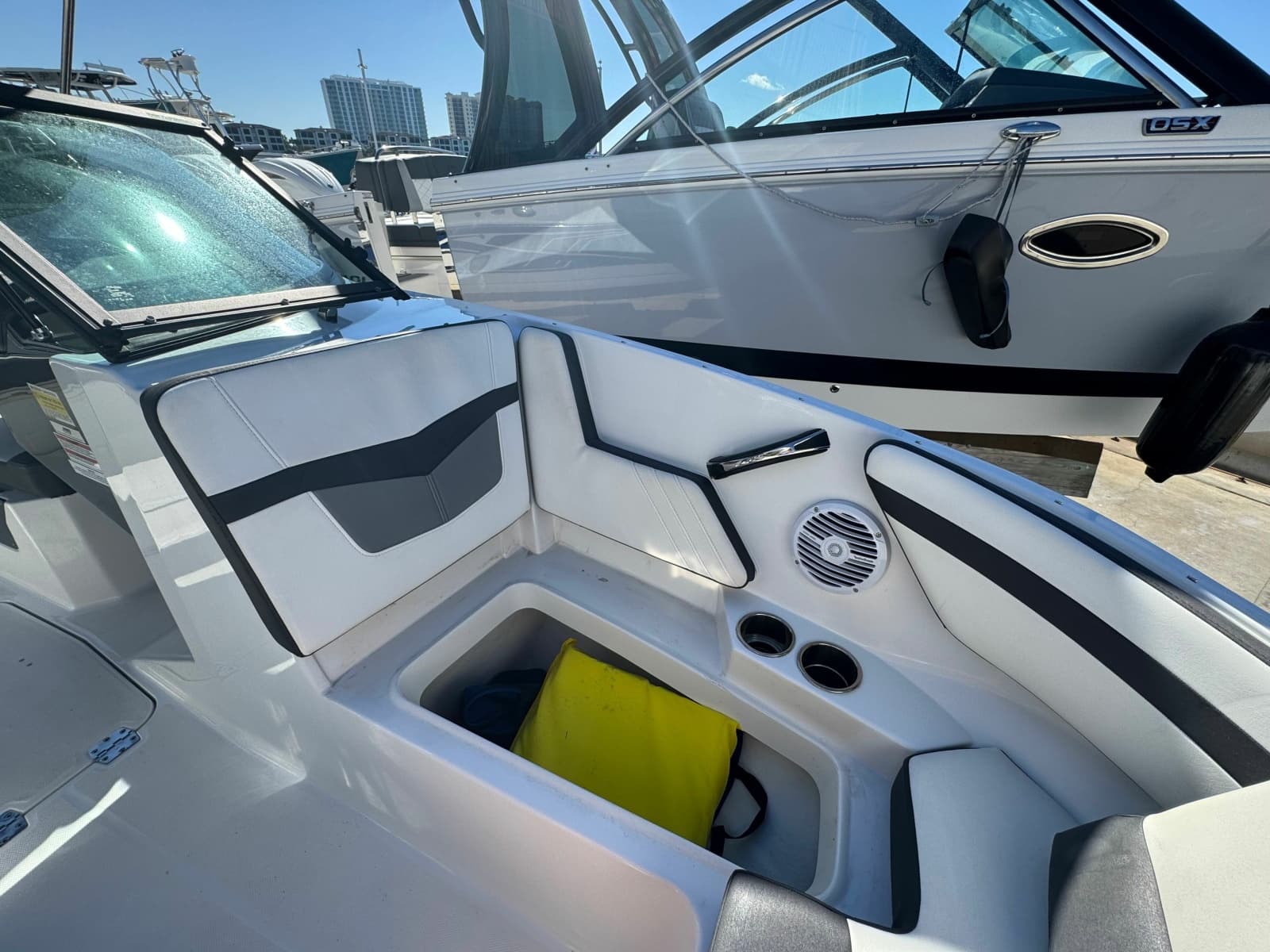 2020 Monterey M-205