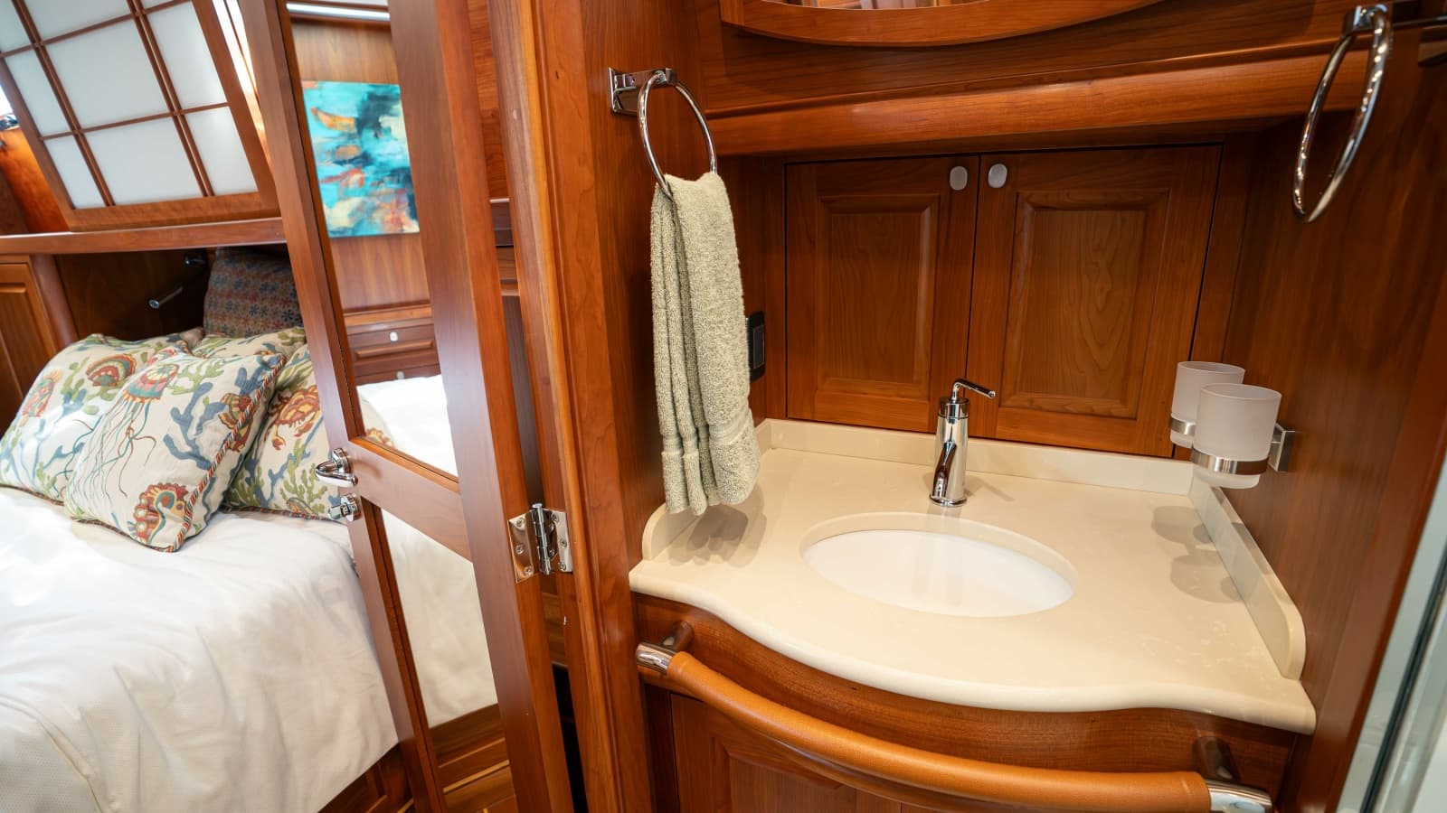 2018 Sabre 66 Dirigo