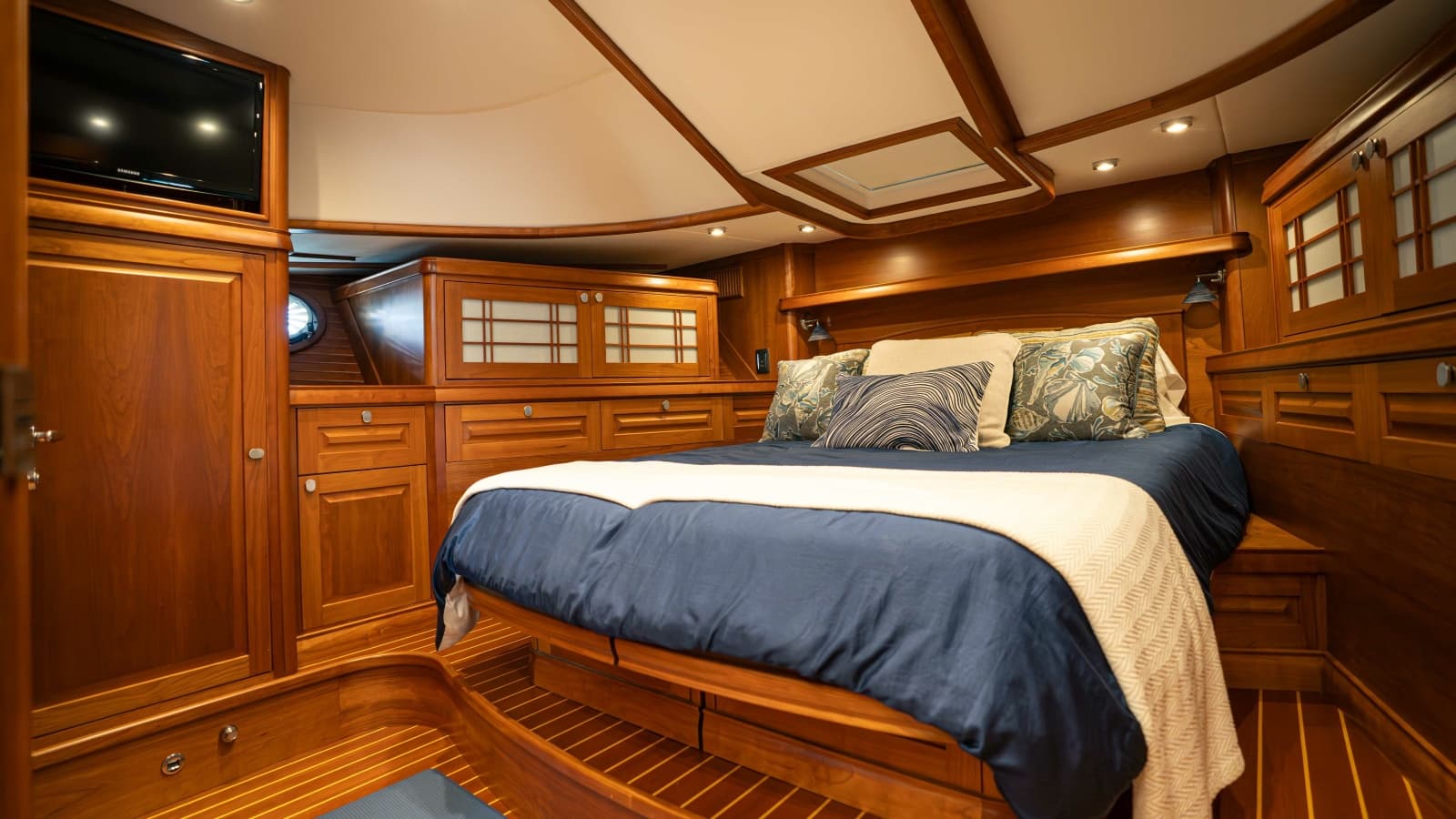 2018 Sabre 66 Dirigo