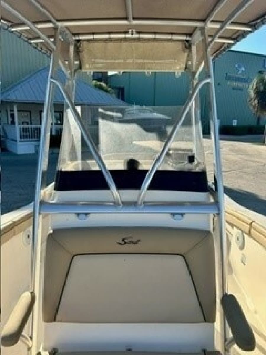 2019 Scout 215 XSF