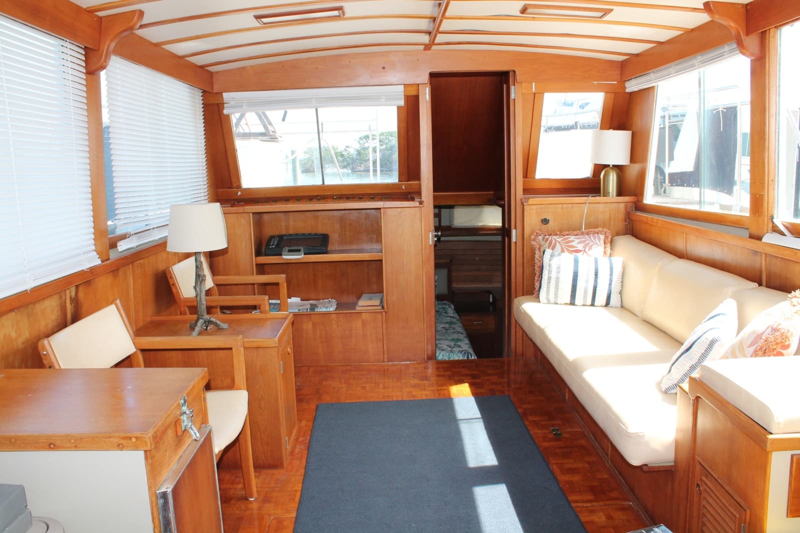 1987 Grand Banks 