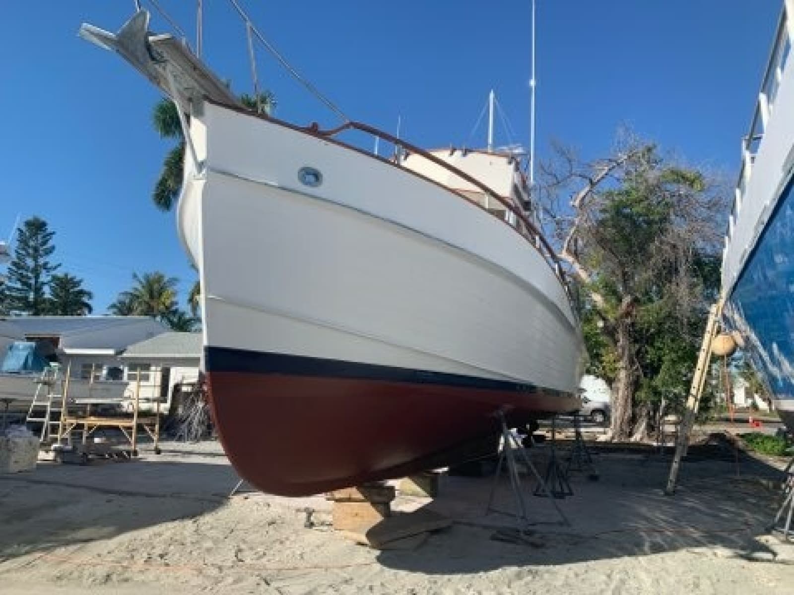 1987 Grand Banks 