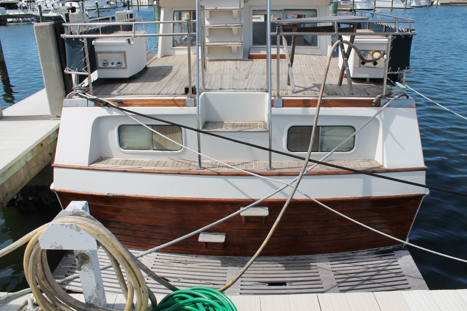 1987 Grand Banks 