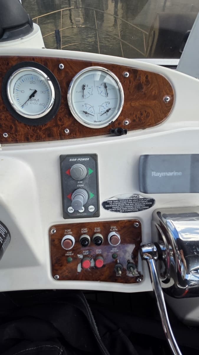 Bow/Stern Thrust