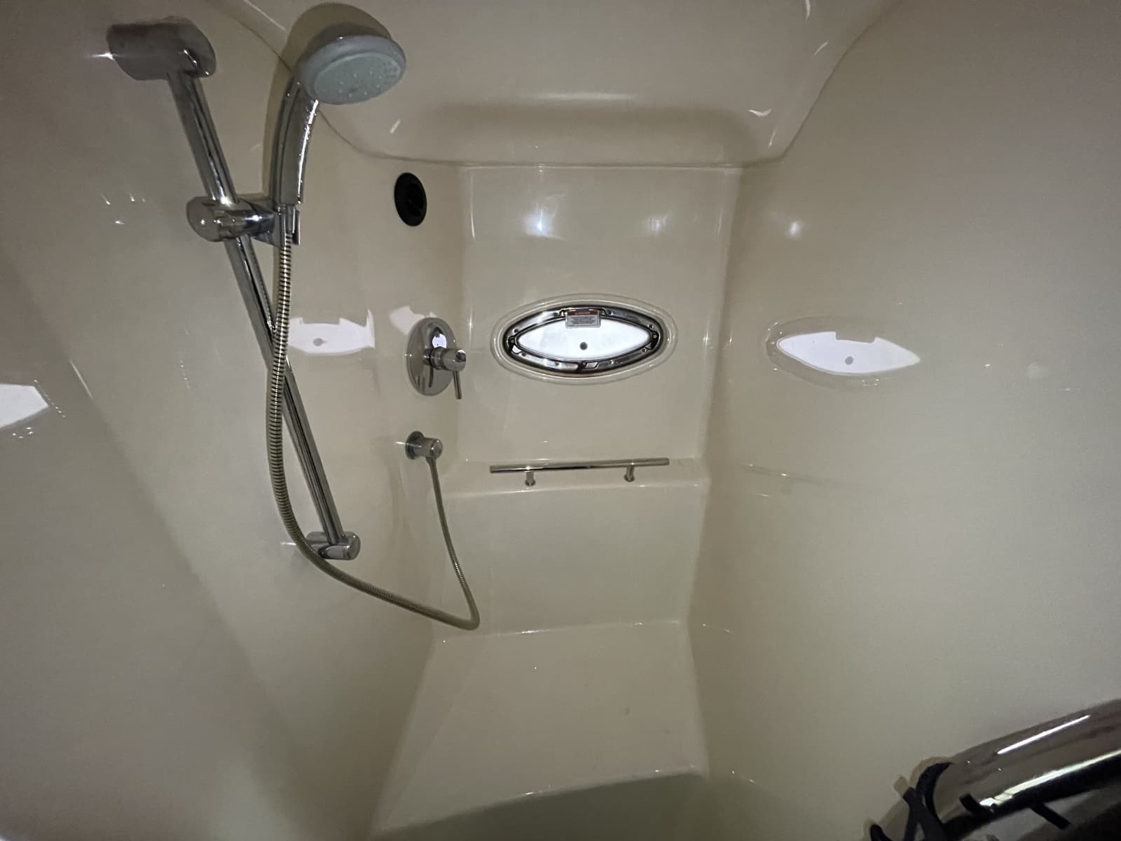 2010 Sea Ray 390 Sundancer