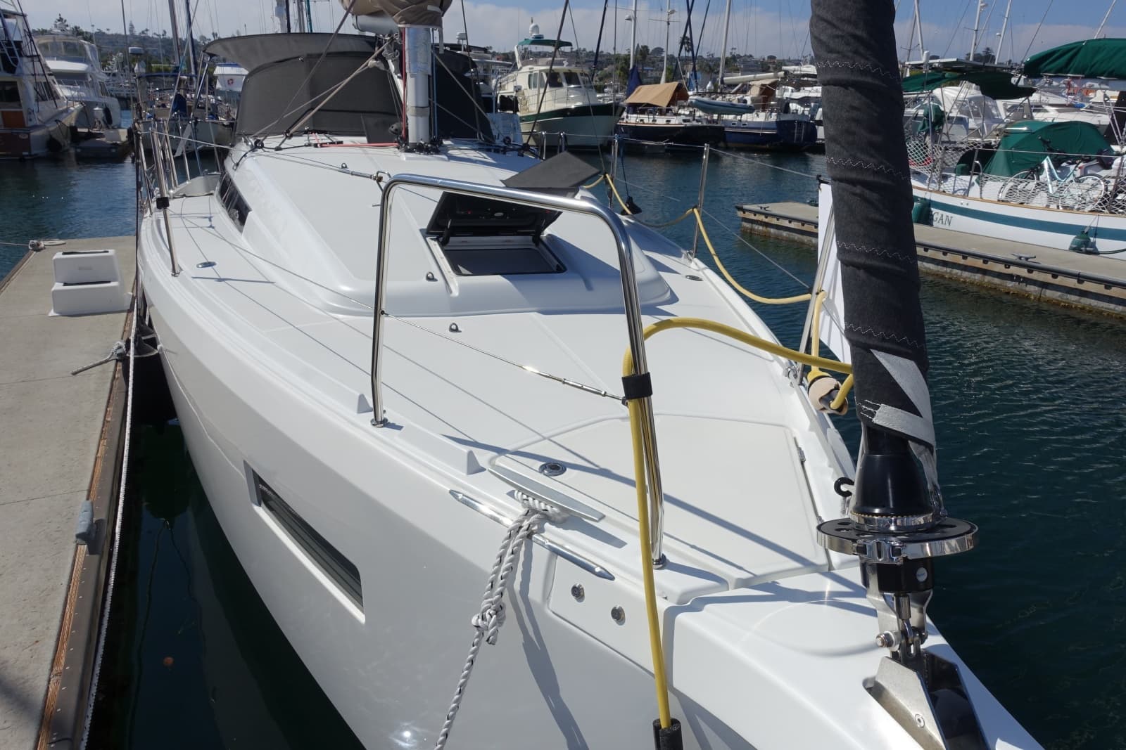 2023 Jeanneau 380 PERFORMANCE