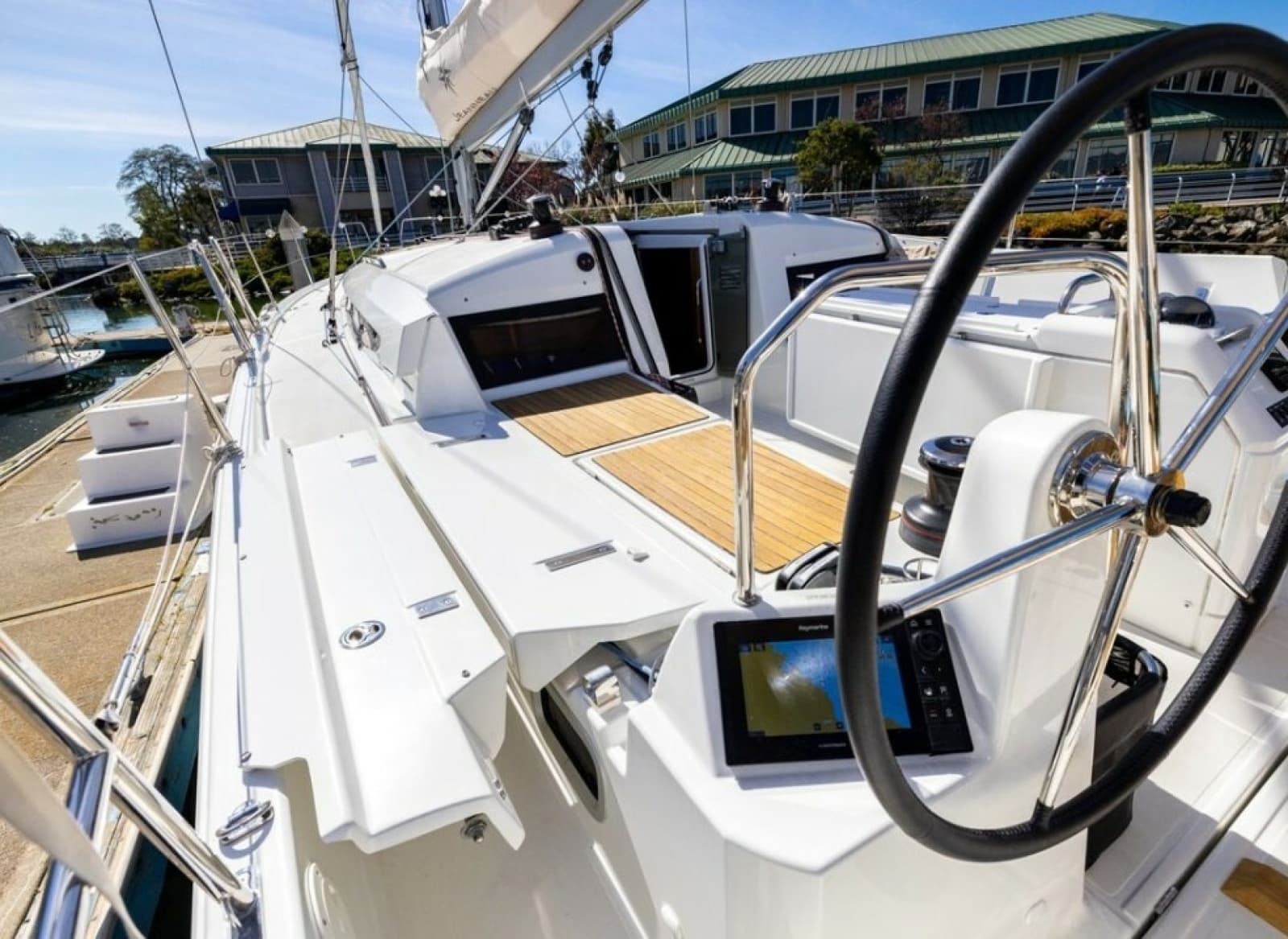 2018 Jeanneau Sun Odyssey 440