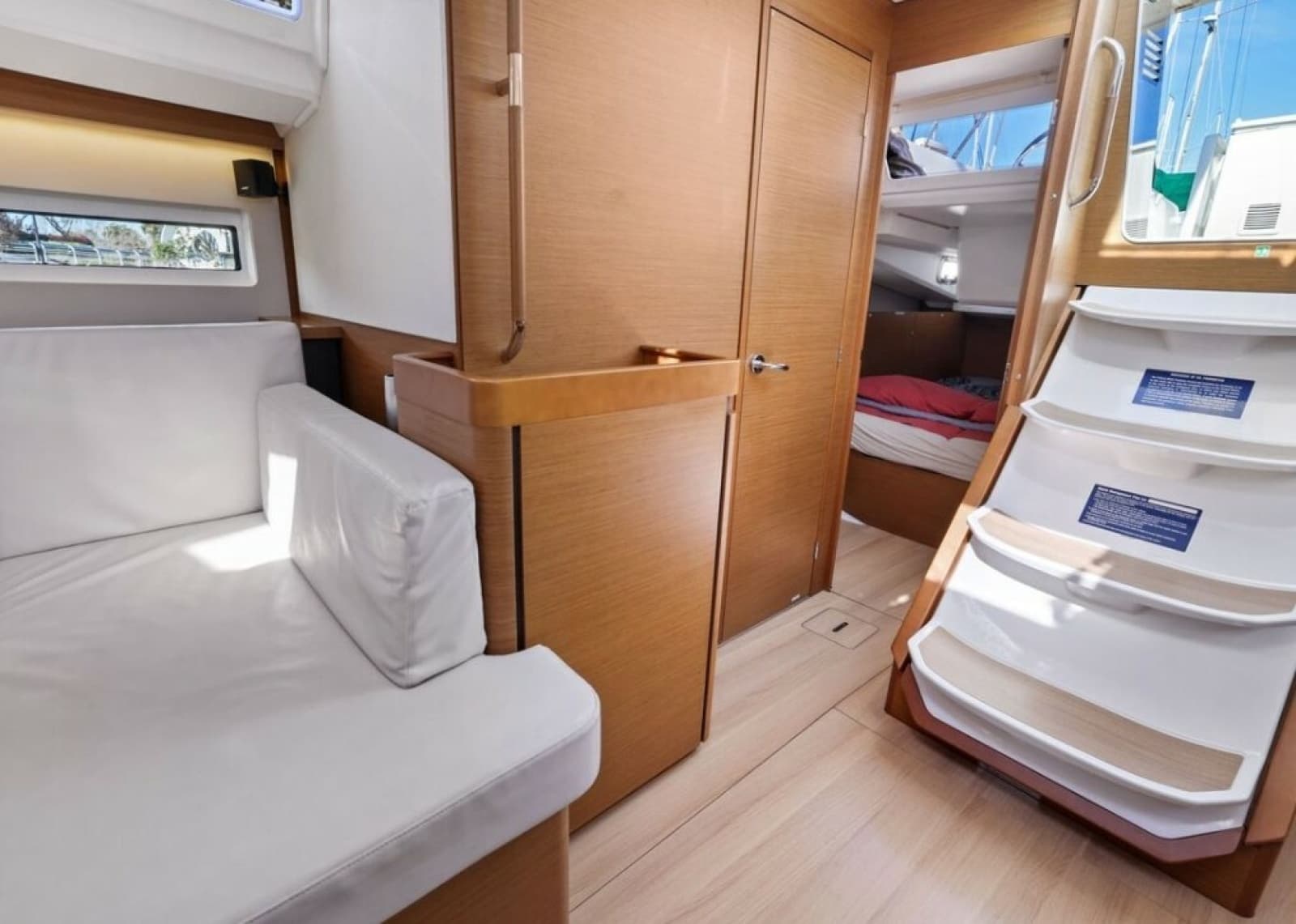2018 Jeanneau Sun Odyssey 440
