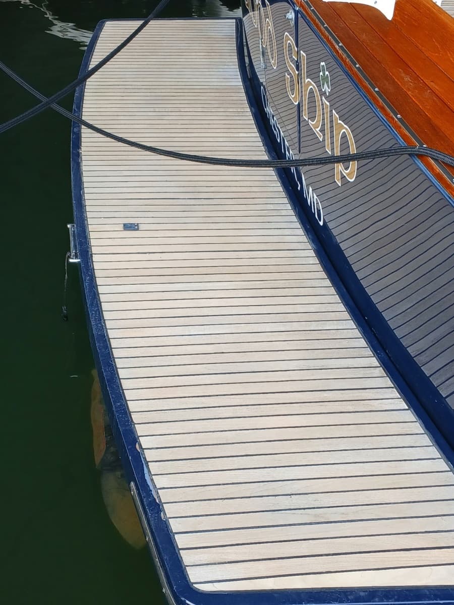1998 Little Harbor Whisperjet 55